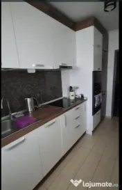 Apartament cu 3 camere Semidecomandate - Parter Zona Marasesti 