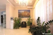 VANZARE - CLADIRE COMERCIALA - HOTEL - PRETABIL SI PENTRU 