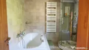 ELEGANTA SI LINISTE LA CATIVA PASI DE STATIUNILE VALCENE 