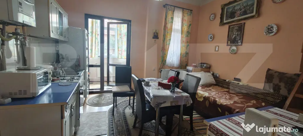 Apartament la casa de vanzare, 85 mp, zona Ultracentrala - Bistrita (Bistrita-Nasaud)