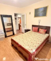 Apartament de vanzare 3 camere decomandat central 