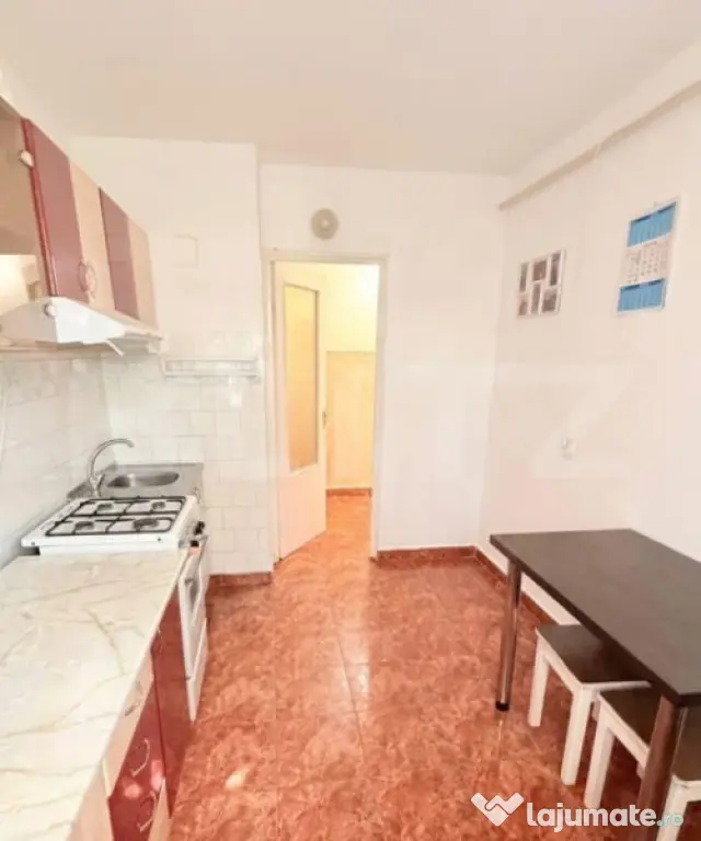 Apartament de vanzare 3 camere decomandat central - Galati (Galati)