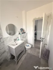 Apartament 3 camere ,2 bai , 65 mp , parcare subterana ,Zon 