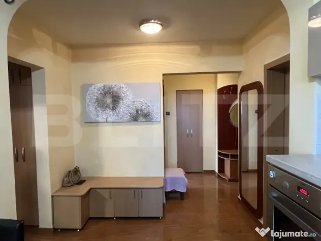 Apartament 3 camere de inchiriat Dacia - Oradea (Bihor)