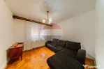 Apartament cu 3 camere, in zona Boul Rosu