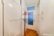 Apartament cu 3 camere, in zona Boul Rosu 