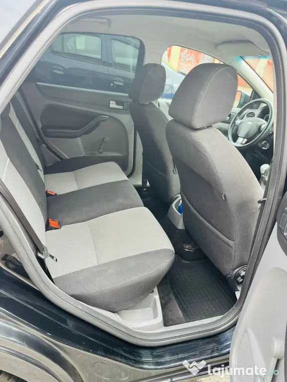 Autoturism Ford Focus