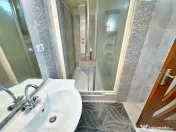 Casă cu 5 camere și garaj, de închiriat în zona Boul ... 
