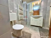 Casă cu 5 camere și garaj, de închiriat în zona Boul ... 
