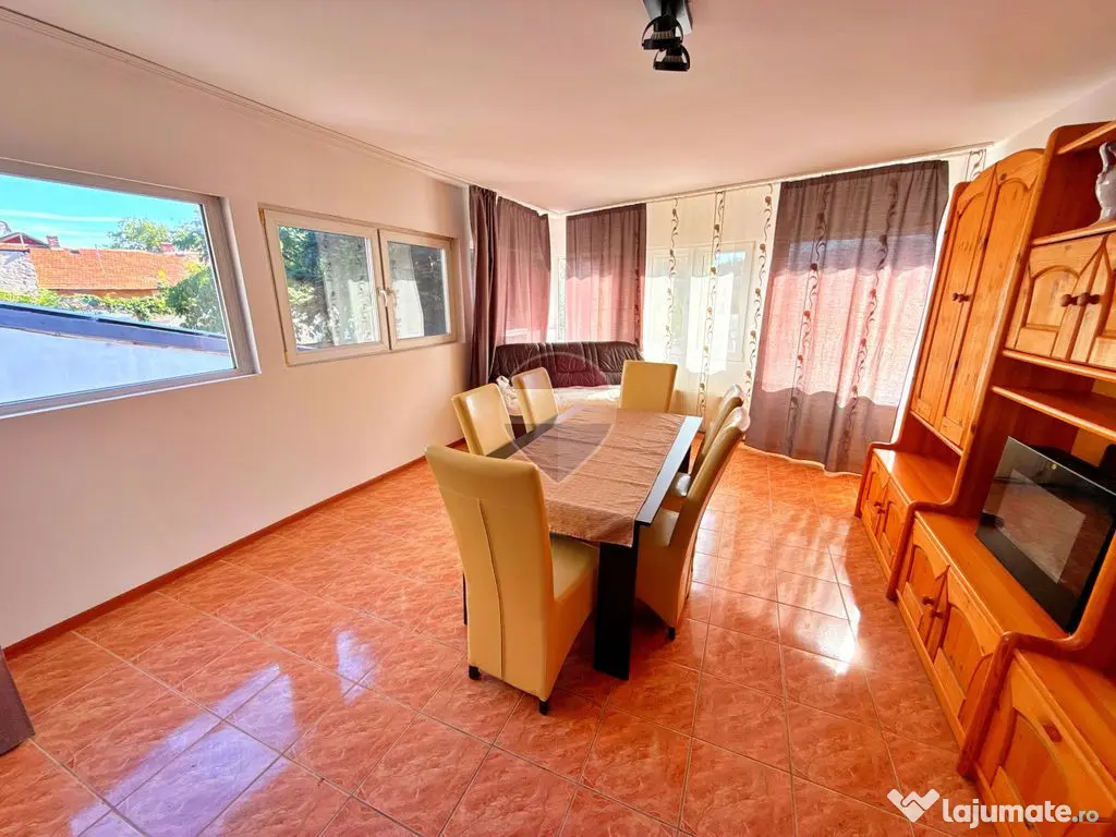 Casă cu 5 camere și garaj, de închiriat în zona Boul ... - Arad (Arad)