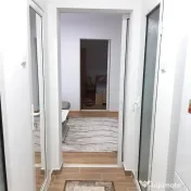 De inchiriat apartament cu 2 camere Micro 19, etaj 1, 350... 