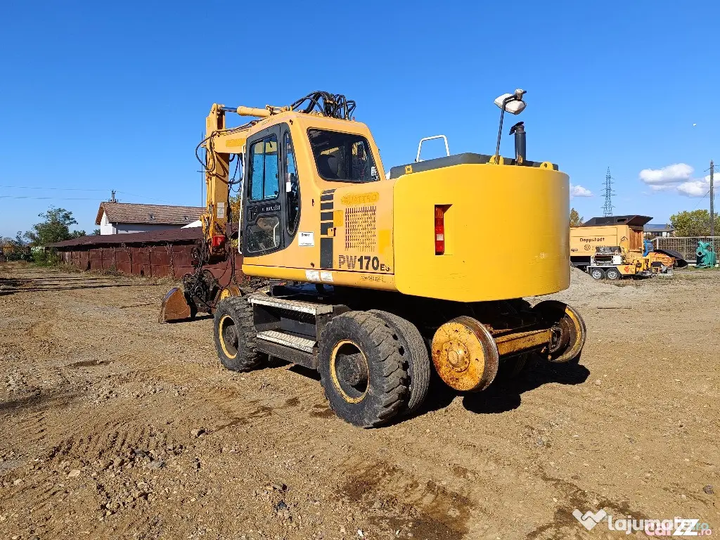 Excavator rutier–feroviar Komatsu PW170-ES, 21 tone, 2003 - Negresti Oas (Satu-Mare)