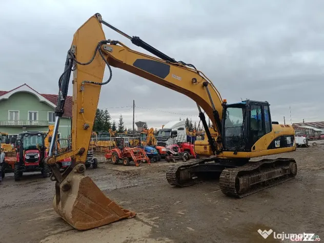 Excavator pe senile Caterpillar 323D L, 25 tone, 2008 - Negresti Oas (Satu-Mare)