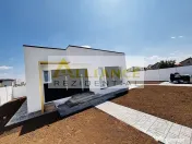 CASĂ MODERNĂ DE VÂNZARE – 4 CAMERE, TEREN 360 MP