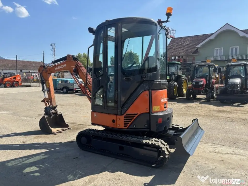 Miniexcavator Hitachi ZAXIS 22U-2, 2010, 2,2 tone - Negresti Oas (Satu-Mare)