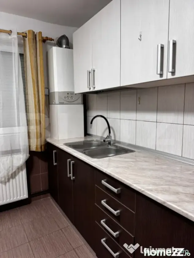 Apartament 3 camere, 72 mp, mobilat și utilat, zona Blocuri - Campia Turzii (Cluj)