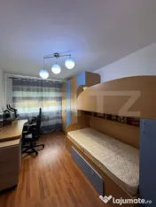 Apartament 3 camere, 72mp, mobilat și utilat 