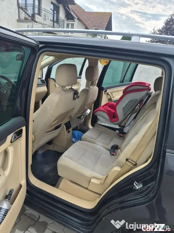 Volkswagen Touran (2004) 1.9 TDI, 5 Locuri, Motor - Campia Turzii (Cluj)