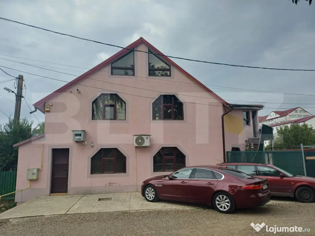 Casa de vanzare, 550 mp, teren 700 mp, zona Burdujeni - Suceava (Suceava)