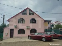 Casa de vanzare, 550 mp, teren 700 mp, zona Burdujeni