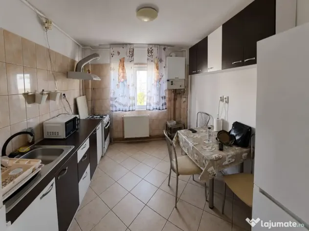 Proprietar, apartament 3 camere, super-ingrijit, cu priveliste la parcul Politehnicii