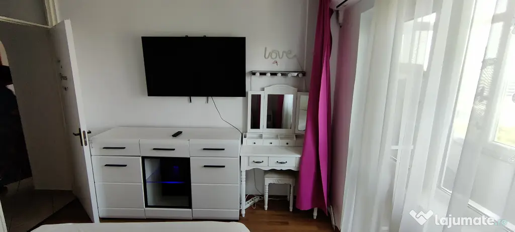 Proprietar, apartament 3 camere, super-ingrijit, cu priveliste la parcul Politehnicii
