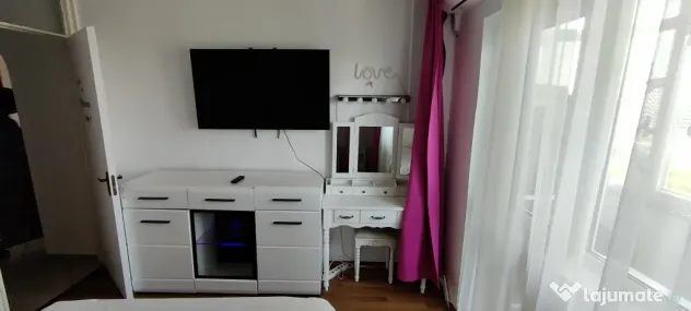 Proprietar, apartament 3 camere, super-ingrijit, cu priveliste la parcul Politehnicii