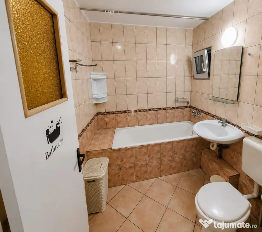 Proprietar, apartament 3 camere, super-ingrijit, cu priveliste la parcul Politehnicii