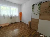 Apartament 3 camere, parter de vilă, 2 parcări | zona Ceta 
