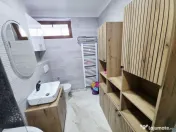 Apartament 2 camere – renovat complet, etaj 1, cu boxă... 