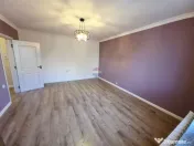 Apartament 2 camere – renovat complet, etaj 1, cu boxă... 