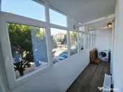 Apartament 2 camere – renovat complet, etaj 1, cu boxă... 