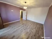 Apartament 2 camere – renovat complet, etaj 1, cu boxă... 