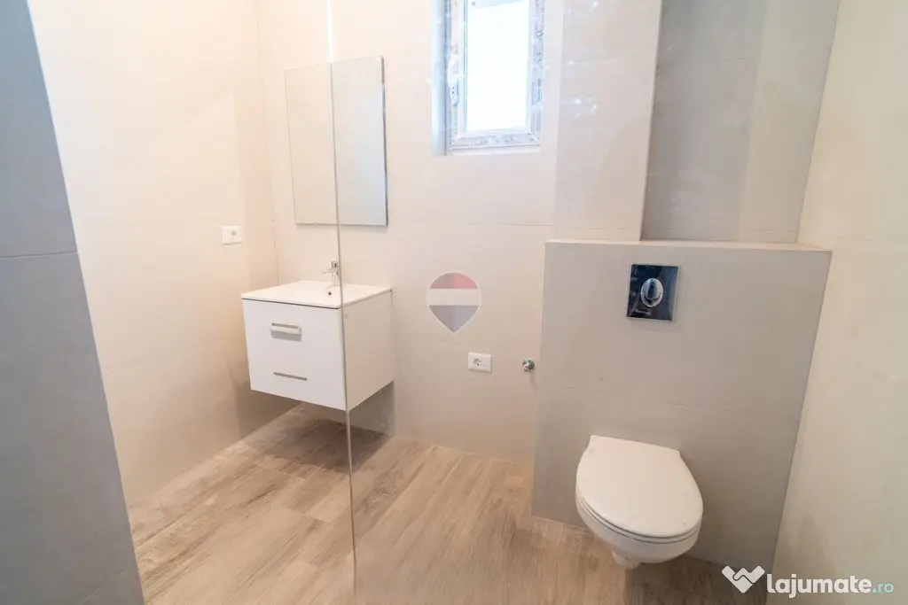 De vanzare Penthouse 3 camere - Terasa 37 mp, incalzire i... - Dobroesti (Bucuresti-Ilfov)
