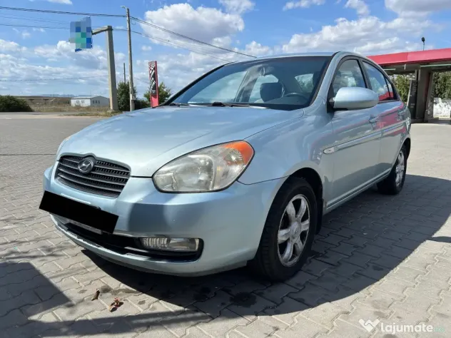 Vând Hyundai Accent