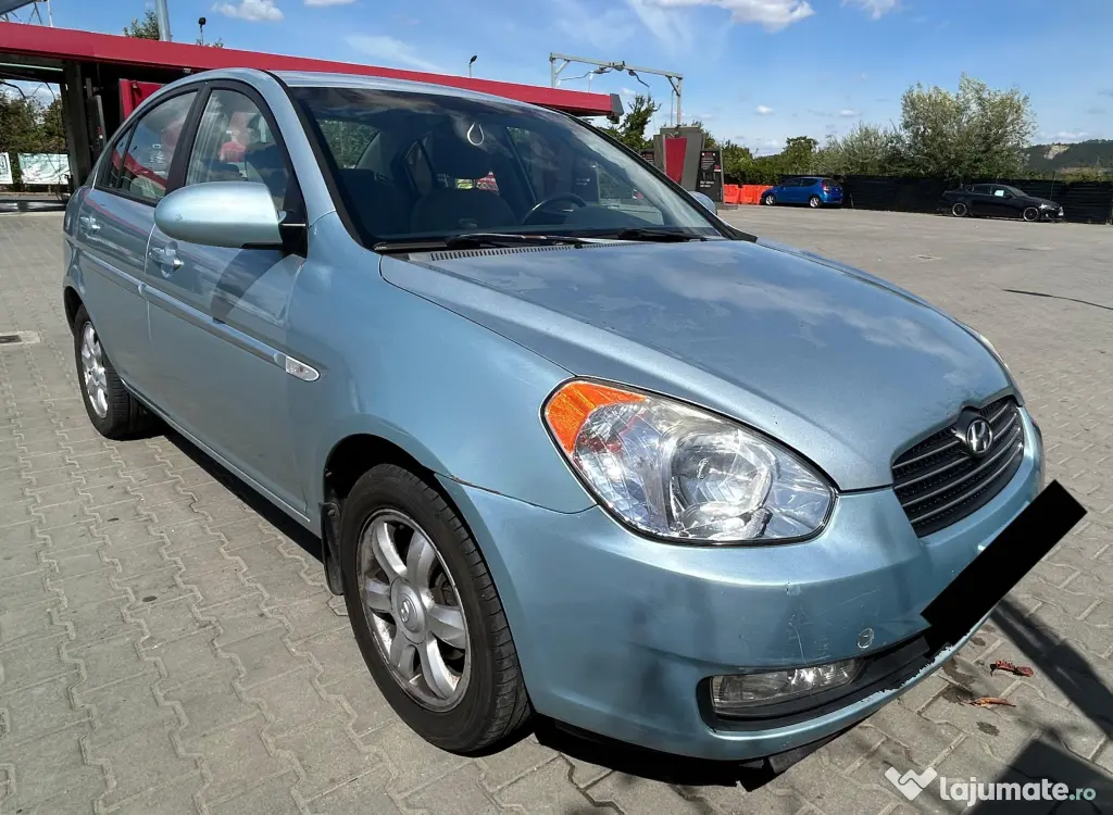 Vând Hyundai Accent