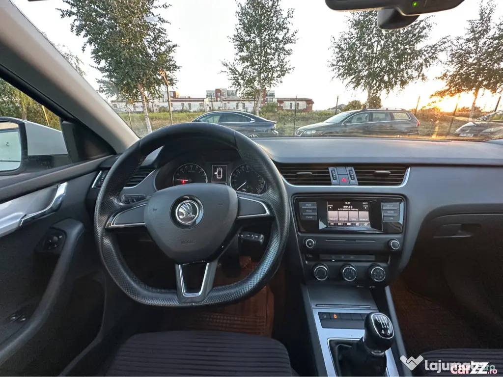 Skoda Octavia 2015 1.6 TDI 4X4 - Ploiesti (Prahova)