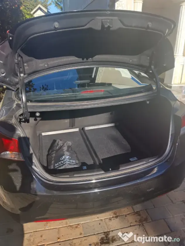 Vând auto Hyundai Elantra Highway+. Gata de drum.