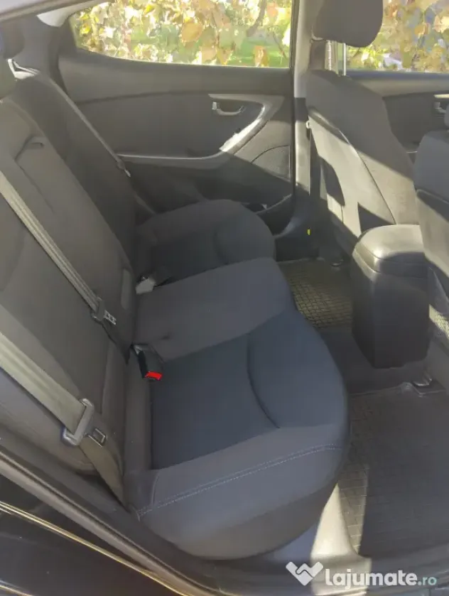 Vând auto Hyundai Elantra Highway+. Gata de drum.