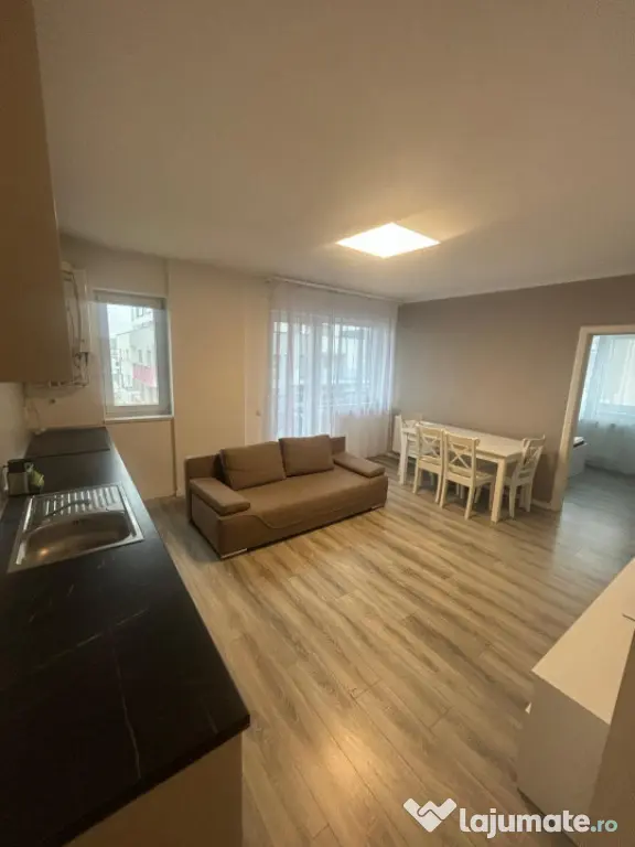 Vand apartament 3 camere 65mp+balcon 8 mp zona Avram Iancu , - Floresti (Cluj)
