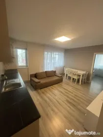 Vand apartament 3 camere 65mp+balcon 8 mp zona Avram Iancu ,
