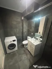 Vand apartament 3 camere 65mp+balcon 8 mp zona Avram Iancu ,
