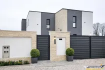 Vila impozanta, aspect deosebit, configuratie tip duplex, vi