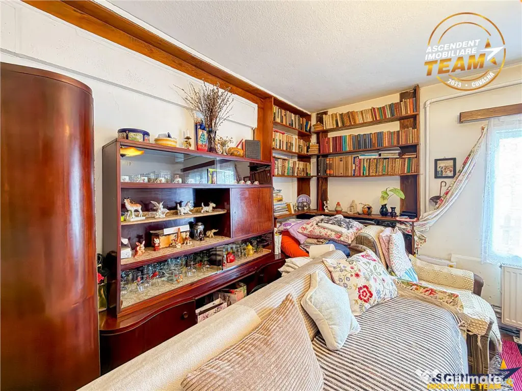 Casa traditionala, cu 709 mp teren intravilan zona apreciabi - Sfantu Gheorghe (Covasna)
