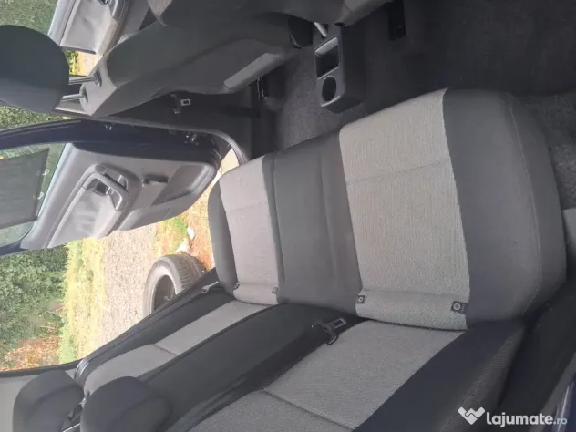 Vând skoda fabia 2. 1,2 benzina 2012.