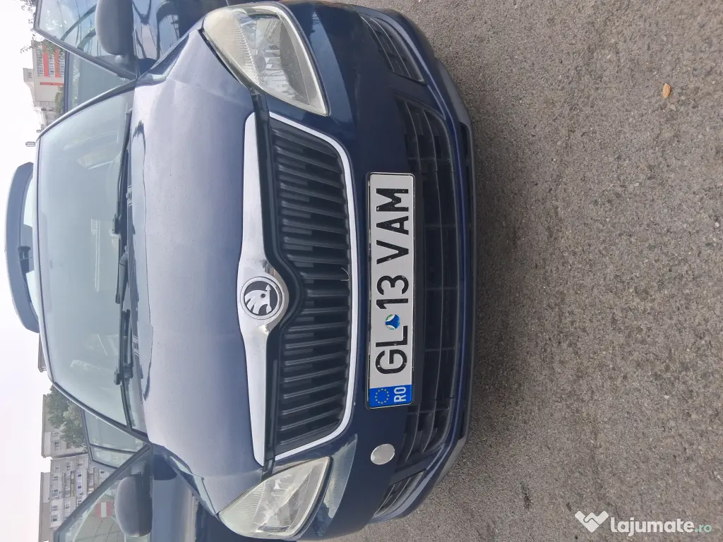 Vând skoda fabia 2. 1,2 benzina 2012.