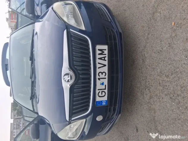 Vând skoda fabia 2. 1,2 benzina 2012.