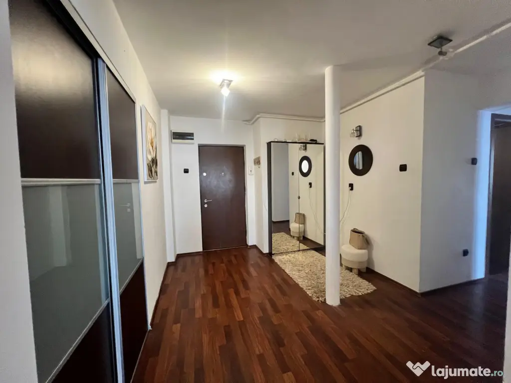 Faleza Nord apartament 3 camere loc parcare termen lung - Constanta (Constanta)