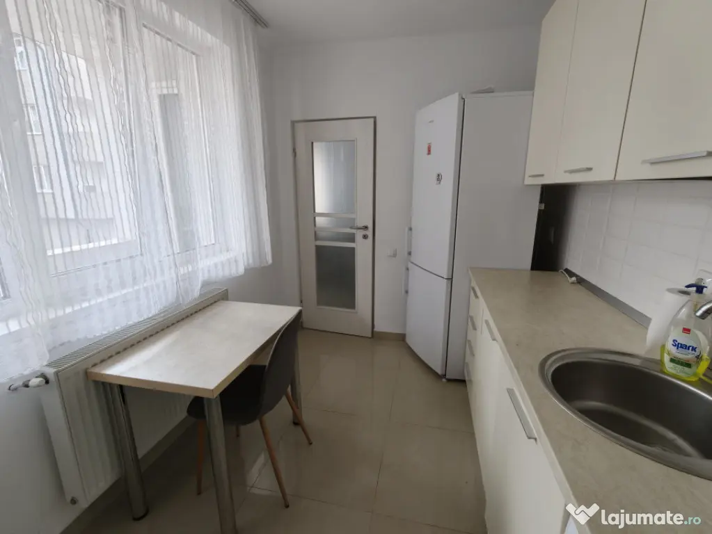 Apartament 3 camere, 60 mp | 2 parcări | zona Vivo, Floreș - Floresti (Cluj)