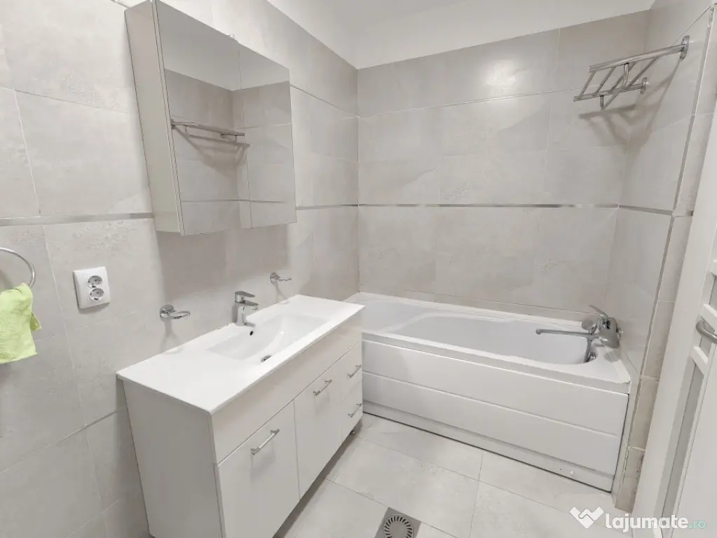 Apartament 3 camere, 60 mp | 2 parcări | zona Vivo, Floreș - Floresti (Cluj)